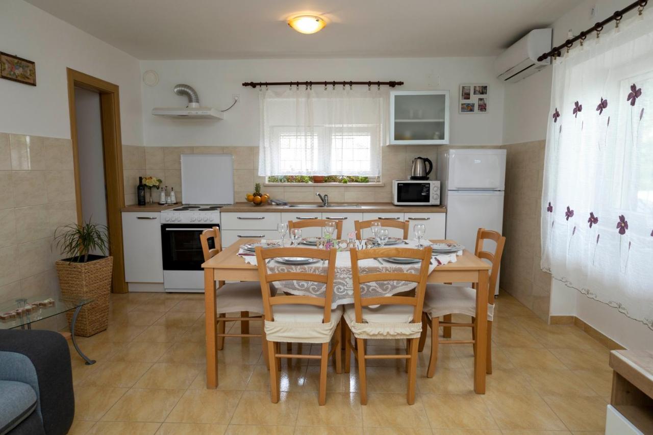 Pojatica Apartment
